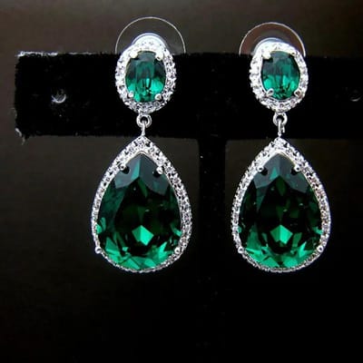 Nieuwe Populaire Dames Hanger Smaragd Oorbellen Retro Feest Accessoires Met Helder Groene Zirkonia Elegante Sieraden Cadeaus black
