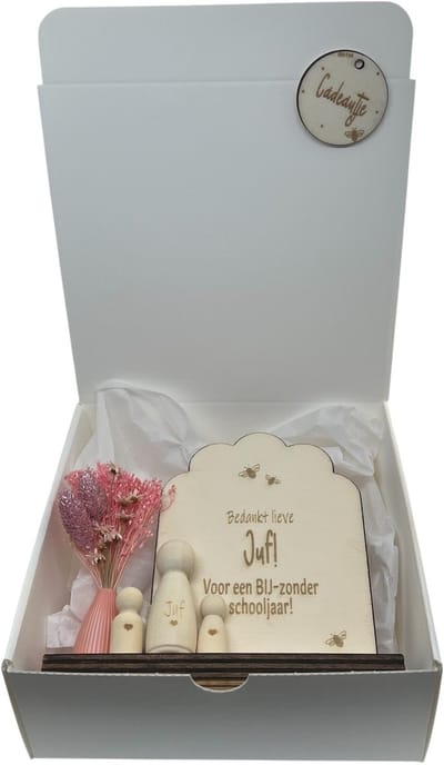 Geschenkbox JUF | ROZE | houten poppetjes | 3D vaasje | jij bent de liefste | liefste juf | topjuf | einde schooljaar | cadeau | cadeautje juf