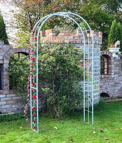 Rozenboog van metaal - weerbestendig, stabiel en duurzaam voor jouw tuin