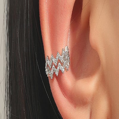 Wave ear cuff | zilver gekleurd