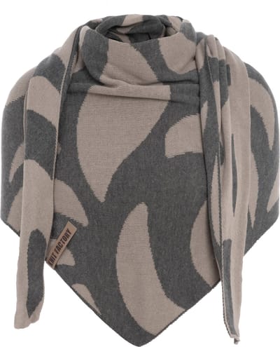 Knit Factory Leaf Gebreide Omslagdoek - Driehoek Sjaal Dames - Dames sjaal - Lente sjaal - Stola - katoenen sjaal - Met blad motief - Kiezelgrijs/Med grey - 200x70 cm