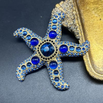 Strass Strass Glazuur Zeester Ontwerp Dames Broche Mooie Simulatie High-Level Gevoel Luxe Kostuum Accessoires gray