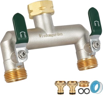 Tweeweg waterverdeler van verchroomd messing voor tuin, met groene handgrepen en stevige aansluiting 3/4 inch naar 1/2 inch