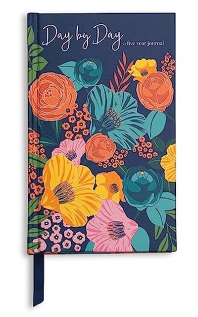 Dagelijks Dagboek voor Reflectie en Mindfulness - 5-Jarig Notitieboek met Een Regel per Dag - Hardcover met Tuinbloemen