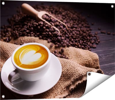 Gards Tuinposter Kopje Koffie in een Hartje met Koffiebonen - 80x60 cm - Tuindoek - Tuindecoratie - Wanddecoratie buiten - Tuinschilderij