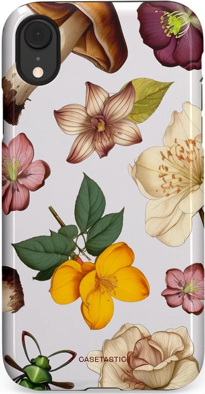 Casetastic Hoesje Geschikt voor Apple iPhone Xr - Stijlvolle Beschermende Duo-layer Case - Betovering in het bos