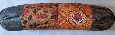 Guling Gulings - Compleet met 100% Katoenen Patchwork Batik hoes. Large: ~95xØ~24-25cm. – Medium - 1 Kg AirCool Koudschuim Vulling - met handige decoratieve striksluiting - Wasbaar - Wees er snel bij --> TIJDELIJKE INTRODUCTIE KORTING!.