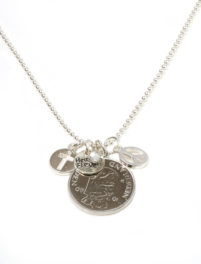 Heaven Eleven ketting rvs ballchain met een zilveren gulden en bedels