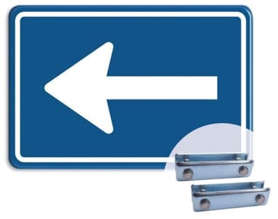 Verkeersbord Eenrichtingsweg Links - C04 - Weerbestendig Aluminium - 40x60 cm - Bevestiging: Met hekbeugels (voor spijlen- of gaashek)