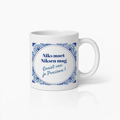 Grappige Pensioen Mok 330 ml – “Niks Moet Niks Mag, Geniet van je Pensioen!” Koffiemok – Nederlands Pensioen Cadeau voor Hem/Haar