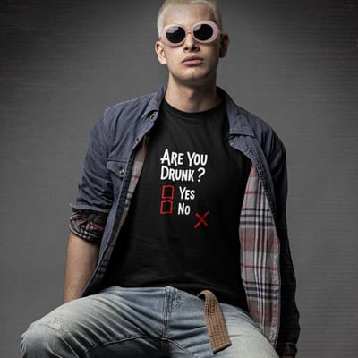 T-shirt Heren met print Are You Drunk? Yes / No | Zwart - Maat XS | Festival Outfit | Ronde Hals | 100% Katoen