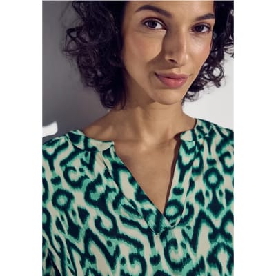 Gedessineerde blouse