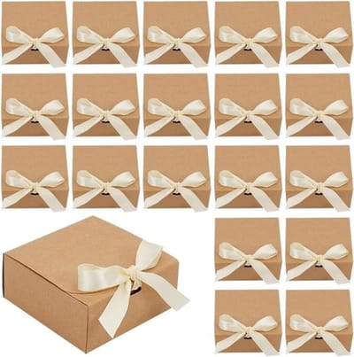 MK Stoer -Geschenkdozen met Deksels - Presenteer Doos Papieren Dozen - Bruin - Vierkante Geschenkdozen met Lint voor Kerst Halloween Traktatie - 24 stuks - Feest Bruiloft Verjaardag Chocolade - 11,5x11,5x5cm