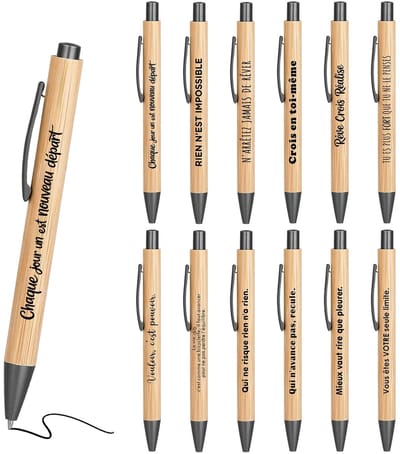 Dailygoods- Balpen 12 Stuks - Houten Balpennen - Inspirerende Citaten - Bedankcadeau - Motivatie - Uniek Ontwerp - Schrijfgerei