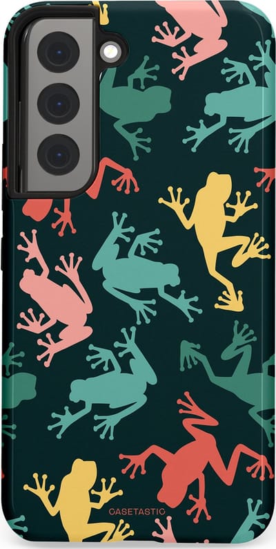Casetastic Hoesje Geschikt voor Samsung S22 - Stijlvolle Beschermende Duo-layer Case - Regenwoud Kikkers
