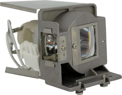 Beamerlamp geschikt voor de INFOCUS IN2124 beamer, lamp code SP-LAMP-070. Bevat originele P-VIP lamp, prestaties gelijk aan origineel.