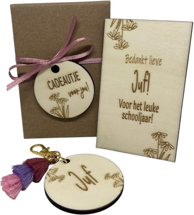 Cadeaudoosje Juf | BLOEM | LILA | liefste juf | einde schooljaar | kleine attentie | de liefste ben jij | topper | cadeau