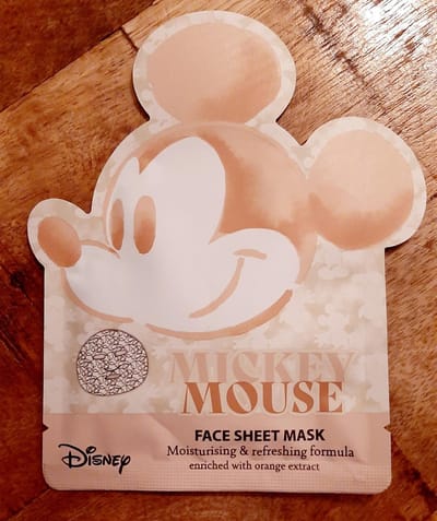 Gezichtsmasker Mickey Mouse - Face sheet mask – moisturing & refreshing – vochtinbrengend en verfrissend - met sinaasappel - 23 ml - tissue masker