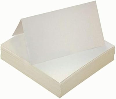 Naamkaarten - Plaatskaartjes Tafelkaartjes - Feesten Organiseren - Voorgevormd Gevouwen - 10 x 10 cm - Parel Wit