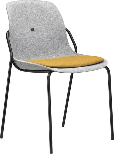 Felt Fine - PET Stoel Lichtgrijs - Zwart Frame - 100% recycle plastic en staal - Zitting Geel | Oranje (Fair Furniture Group – Nederlands Familiebedrijf)