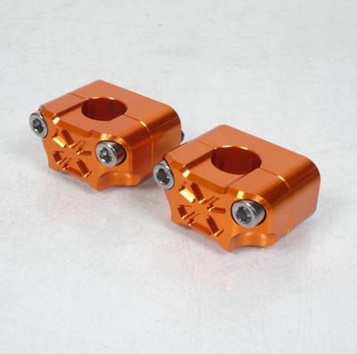 Paire pontet de guidon universel Orange Ø22mm réhausse 22mm 3AS Racing pour moto
