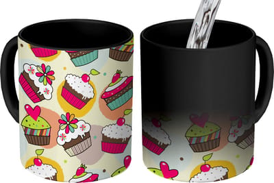 Magische Mok - Foto op Warmte Mokken - Koffiemok - Meisjes - Cupcake - Patronen - Girl - Kids - Kinderen - Kindje - Magic Mok - Beker - 350 ML - Theemok