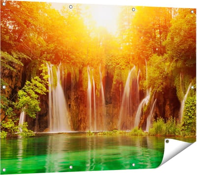 Gards Tuinposter Watervallen bij het Groene Meer met Zon - 120x90 cm - Tuindoek - Tuindecoratie - Wanddecoratie buiten - Tuinschilderij