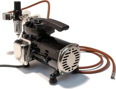 Airbrush Compressor - Perslucht Apparaat - Gedetailleerd Airbrushen - Olievrije Werking - 16 Liter Capaciteit - Zwart