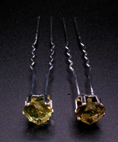 Haarpinnen diamant hartjes-vorm geel