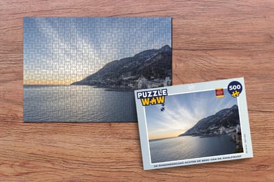 Puzzel De zonsondergang achter de berg van de Amalfikust - Legpuzzel - Puzzel 500 stukjes