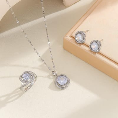 Nouveau Collier Femme Polyvalent Costume Mode Tempérament Bijoux Boucles d'Oreilles Bague Pendentif Ensemble Trois Pièces 6 beige