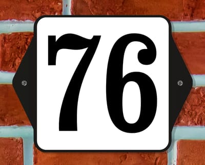 Huisnummerbord Klassiek - Nummer 76 - 14 x 11 cm - incl. bevestiging | - naambord - nummerbord - voordeur