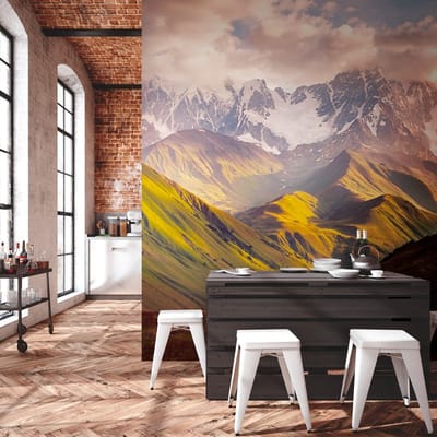 Fotobehang Profhome 382571-GU vliesbehang hardvinyl warmdruk in reliëf glad met landschappen mat groen bruin beige wit 3,71 m x 2,8 m