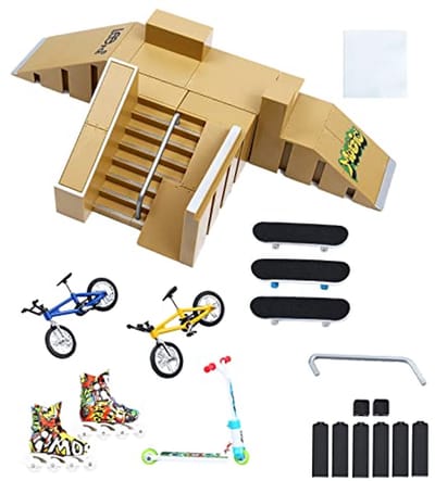 Skate Park Kit, Skate Park Kit Helling Onderdelen voor Vinger Skateboard Park Kit Deel Training Rekwisieten met 3 Vinger Decks 2 Vinger Bike Skates Scooters
