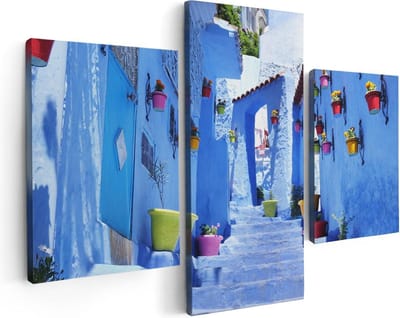 Artaza Canvas Schilderij Drieluik Blauwe Huizen met Bloempotten in Chefchaouen, Marokko - 90x60 - Foto Op Canvas - Canvas Print
