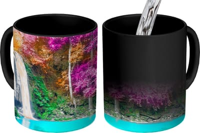 Magische Mok - Foto op Warmte Mokken - Koffiemok - Waterval - Bomen - Roze - Bruin - Natuur - Magic Mok - Beker - 350 ML - Theemok