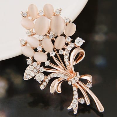 Broche Bouquet de Fleurs Strass Opale Élégante, Sophistiquée, Accessoires pour Femmes Broche Haut de Gamme or