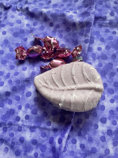 Shampoo Bar Lavendel 100 gram! van OmAnne Prijs Inclusief Verzending!!