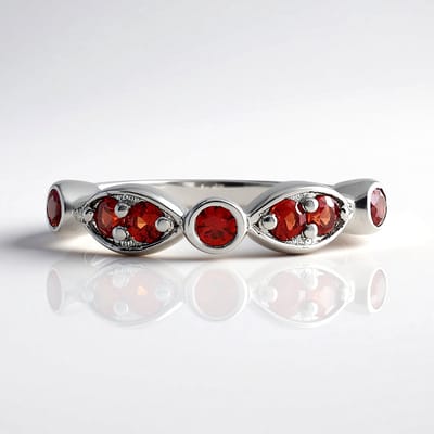 Cavill - Zilveren ring met 7 briljant geslepen Tanzania robijnen - 925 Sterling Zilver platina geplateerd - Luxe robijn ring - Elegante rode stenen