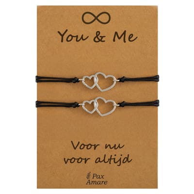 Vriendschapsarmbandjes voor 2 " You & Me ∞" - Verbonden Hartjes - BFF Armbandjes met Persoonlijk Cadeau Kaartje - Zilverkleurig - Elastisch Verstelbaar - Pax Amare
