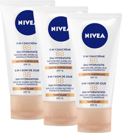 NIVEA Essentials 5in1 BB Dagcrème Licht SPF 15 - BB Cream - Jojoba-olie - Hydrateert en Camoufleert - Gekleurde Dagcrème - Voordeelverpakking 3x50 ml