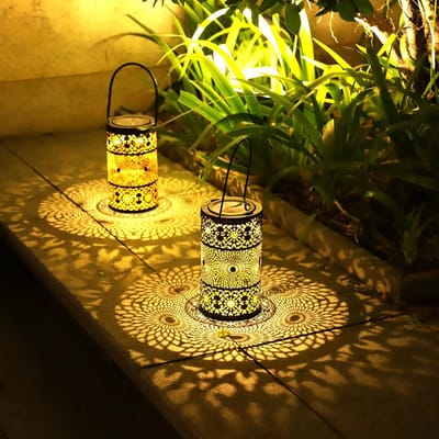 SnelShoppen - 2 Stuks Solar Lantaarns voor Buiten, Weerbestendige Zonne-Lampionnen, Metalen Tuindecoratie met Grondpennen voor Camping, Patio, Gazon,