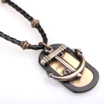 Halsketting - RVS - Dunne dames Ketting 34 + 5.5 cm met 3 Zirkonia hanger - Prachtig chique uitstraling voor speciale gelegenheden.