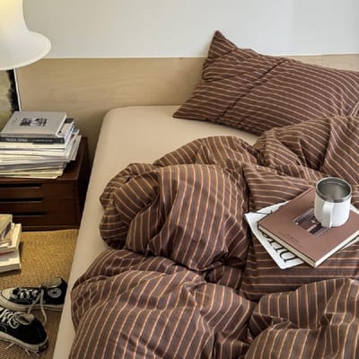Dekbedovertrekset Microvezel - Beddengoed Set - Comfortabel Slapen - Anti-allergeen - 135 x 200 cm - Bruin Gestreept