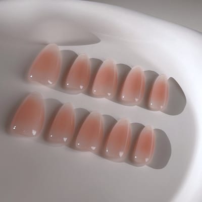 GimmeClawz Press On Nails - Fake nails - Handgemaakte Press-On Nagels - 24 Plakstickers, Roze en Nude Ombre Nagels - Office Claire - Maat S