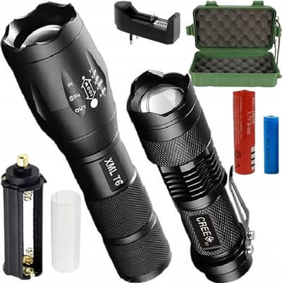 Tactische Zaklamp Set – 2 Stuks – LED Zaklamp 1800lm + 780lm – Waterdicht, Herlaadbaar, Met Zoom en 5 Lichtmodi – Inclusief Batterijen en Oplader