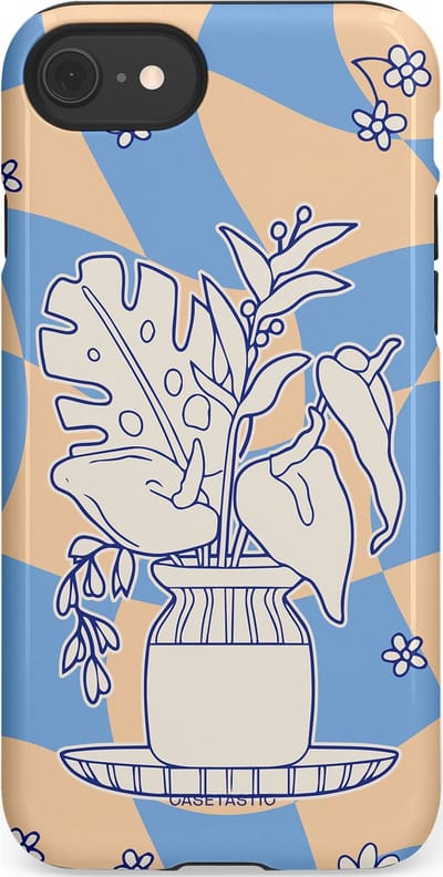 Casetastic Hoesje Geschikt voor Apple iPhone 7/8/SE - Stijlvolle Beschermende Duo-layer Case - Bosje vol blauw