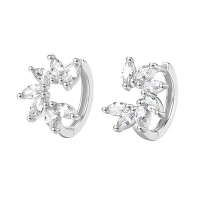 Aramat Jewels | Oorringen | Betoverende Zilveren oorringetjes met zirkonia steentjes | | | |12mm | | | Verkleurd niet