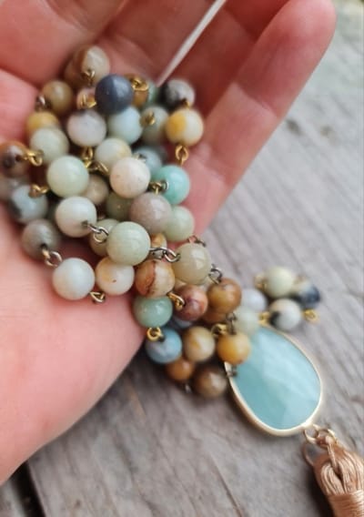 Boho edelsteen lange ketting - kralen ketting Blauw kleur - fluoride - Aquamarijn - 8mm kralen
