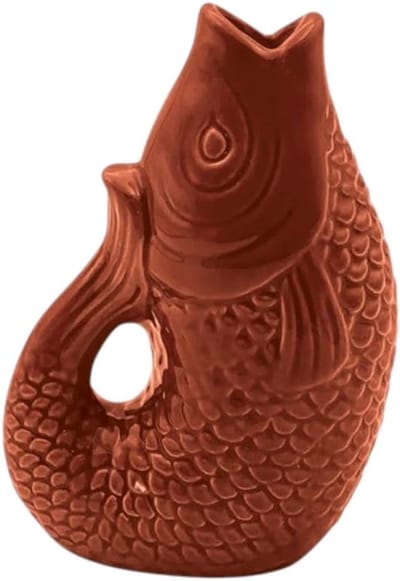 Famanu – Boheemse visvaas van aardewerk, decoratieve keramische vaas als symbool van overvloed, terracotta